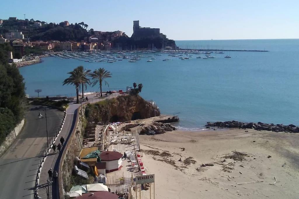 Casita Lerici Apartment ภายนอก รูปภาพ